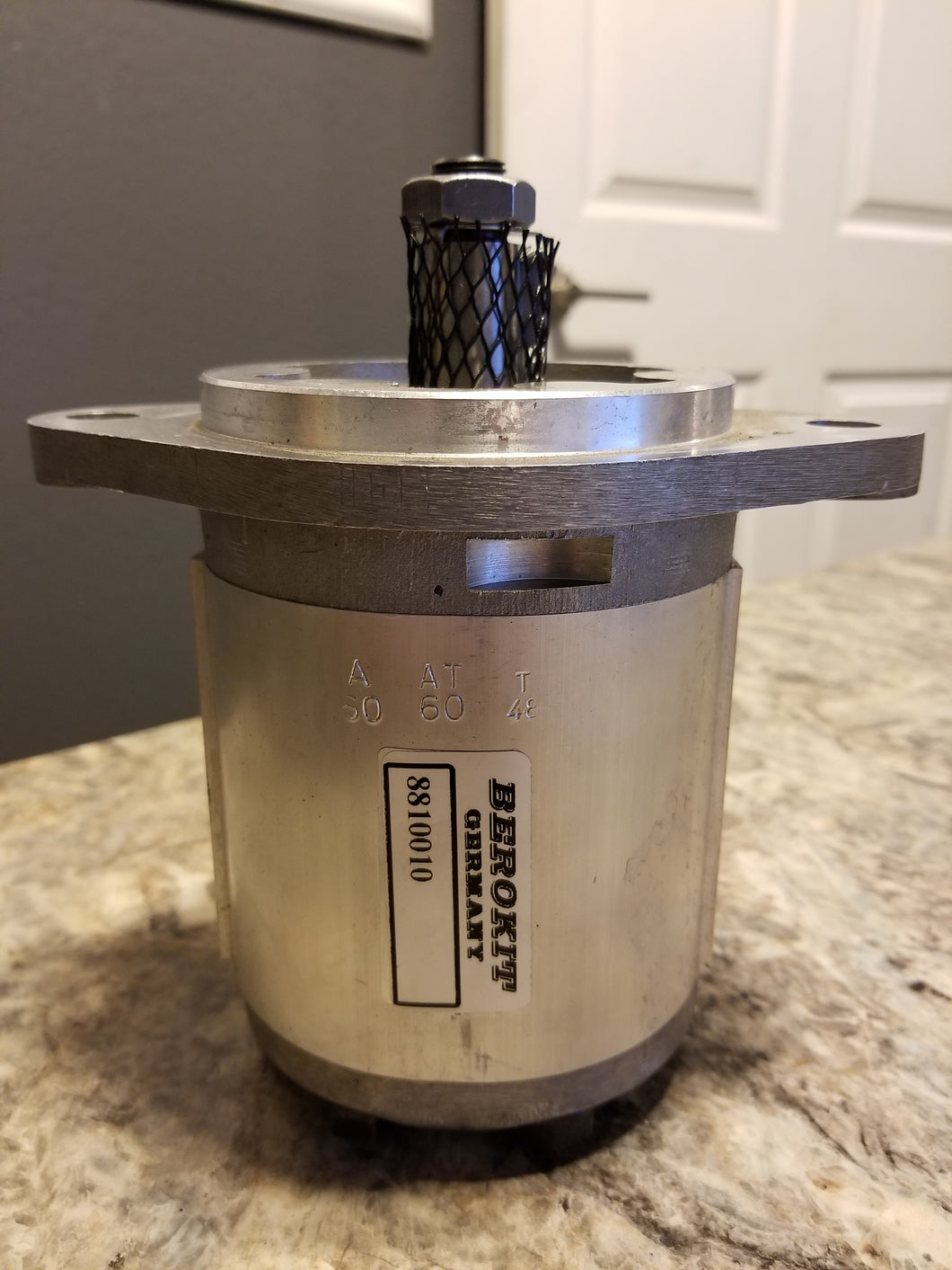 8810010  Berokit  Hydraulic Gear Pump  1.46 cu.in3/rev