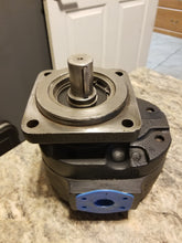 P76A578BEIX15-11  Commercial Hydraulic Gear Pump 5.65 cu.in3/rev